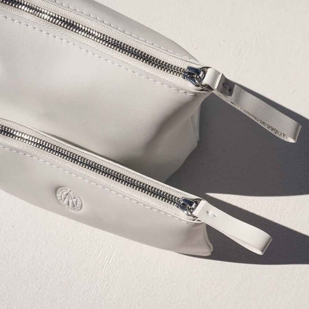 Large Desert Totem Bucket Handbag In Silver Ash Italian Leather - Mojave Desert Skin Shield