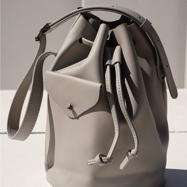 Large Desert Totem Bucket Handbag In Cement Italian Leather - Mojave Desert Skin Shield