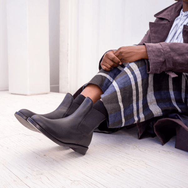 Chelsea Boots Black Leather - Mojave Desert Skin Shield 