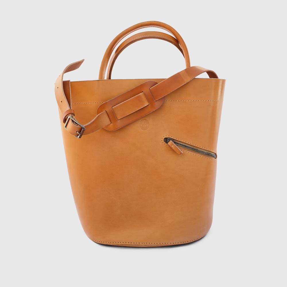 Hunter Gatherer Bucket Bag in Caramel - Mojave Desert Skin Shield 