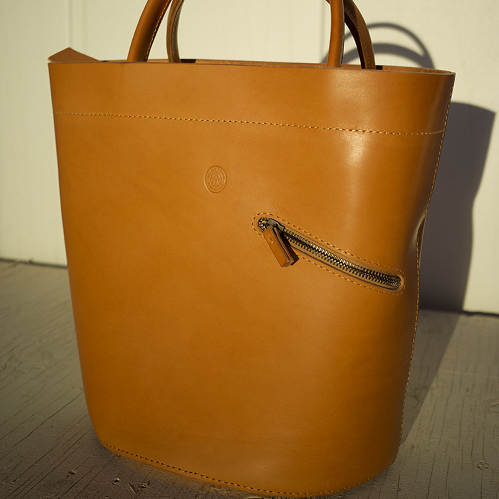 Hunter Gatherer Bucket Bag in Caramel - Mojave Desert Skin Shield 